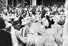 1912 yılında, Dr. Allama Muhammed Ikbal Balkan savaşında gazi olan Osmanli asker...