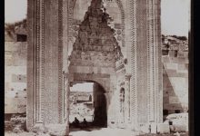 Aksaray Sultanhanı Kervansarayı Taç Kapısı / 1870'ler / G. Berggren Fot...