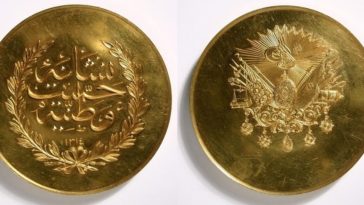 An Ottoman  1898
Bir Osmanlı Madalyası, 1898

                            ...