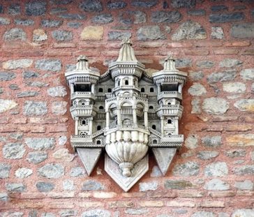 An Ottoman Bird House, Istanbul 
Bir Osmanlı Kuş Evi, İstanbul

                ...