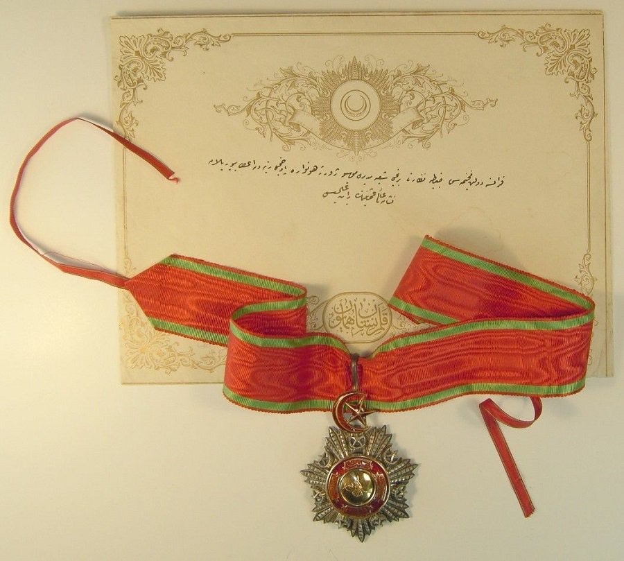 An Ottoman Medal, 1900s
Bir Osmanlı Madalyası, 1900'ler
.
Love history? Become o...