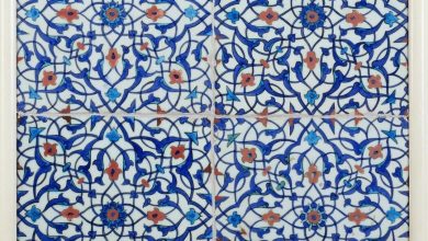 An Ottoman Tile Panel, c1570 
Bir Osmanlı Çini Levha, 1570c

                   ...
