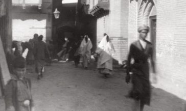 Baghdad, Iraq, 1906
Bağdat, Irak, 1906

                      ...