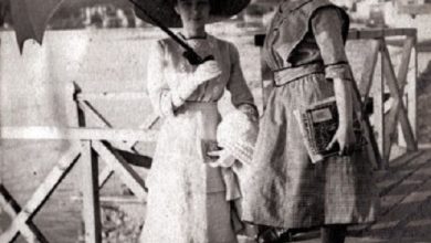 Christian Girls Going for a Picnic in Göksu, Istanbul, 1900s
Göksu Deresine Pikn...