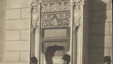 Duvar Çeşmesi Önünde Öğrenciler / Sébah ve Joaillier Fotoğrafı / 1883 |...