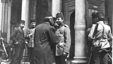 Enver Paşa Ve Babası Taksim Kışlası'Nda