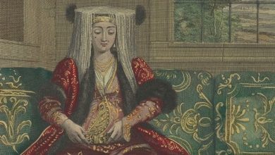 Greek Bride in Istanbul, 1712 
İstanbul'da Rum Gelin, 1712
.
Love history? Becom...