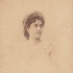 Greek Woman in Istanbul, 1890s
İstanbul'da Rum Kadını, 1890'lar

               ...