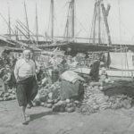 Izmir Port, 1900s
İzmir Limanı, 1900'ler

                     ...