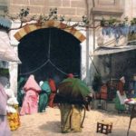 Kapalıçarşı’nın giriş kapısı, Istanbul, 1800'lü yılların sonu.
An entrance of th...