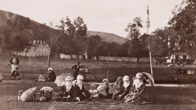 Kağıthane’de bir grup kadın Basile Kargopoulo Fotoğrafı 1875