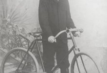 Osmanlı Dönemi Bisikletli Poz