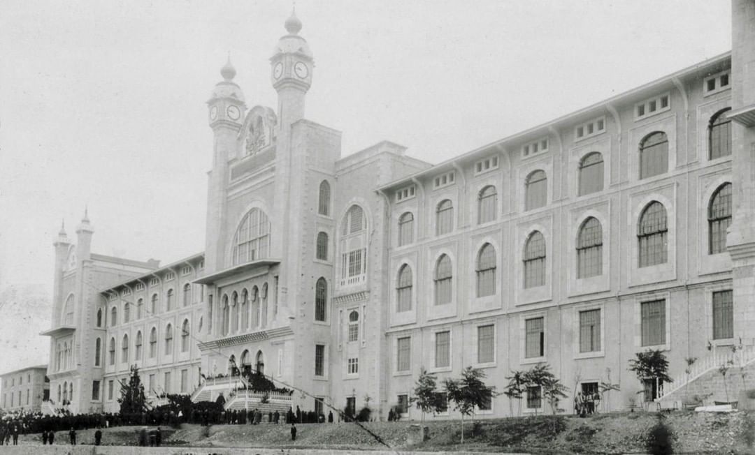 Ottoman Imperial School of Medicine, Istanbul, 1903
Mekteb-i Tıbbiye-i Şahane, ...