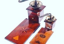 Ottoman coffee mills from Istanbul, 1800's.

Osmanlı İstanbul işi kahve değirmen...