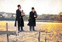 Photographers in Istanbul, 1900s 
İstanbul'da Fotoğrafçılar, 1900'ler
Love histo...