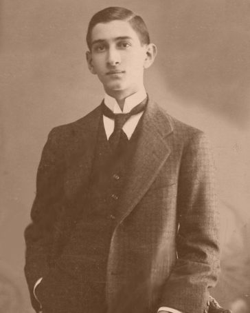 Selahaddin Bey, Son of Kamil Pasha, 1910s
Selahaddin Bey,  Kamil Paşa'nın Oğlu, ...