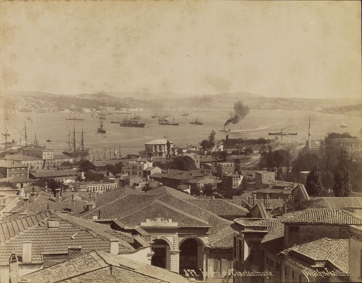 Sirkeci / Sébah ve Joaillier Fotoğrafı Yüksek çözünürlüklü halini indi...