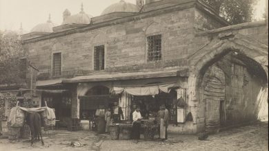 Süleymaniye Medresesi Önünde Alışveriş / 1883 / Sébah & Joaillier Fotoğr...