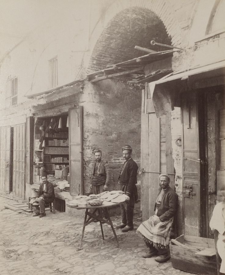 Yüksek çözünürlüklü görmek/indirmek için fotoğrafa tıklayınız..  Es...