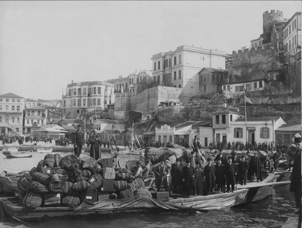 Türkiye'ye Doğru Yola Çıkmaya Hazırlanan Mübadiller