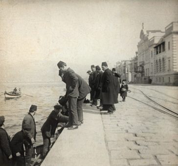 İzmir, 1900s

                       ...